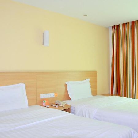 7Days Inn Guangzhou Tianhe Yantang Yue Ken Road Buitenkant foto