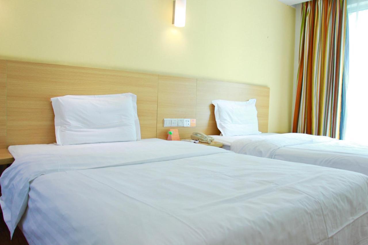 7Days Inn Guangzhou Tianhe Yantang Yue Ken Road Buitenkant foto